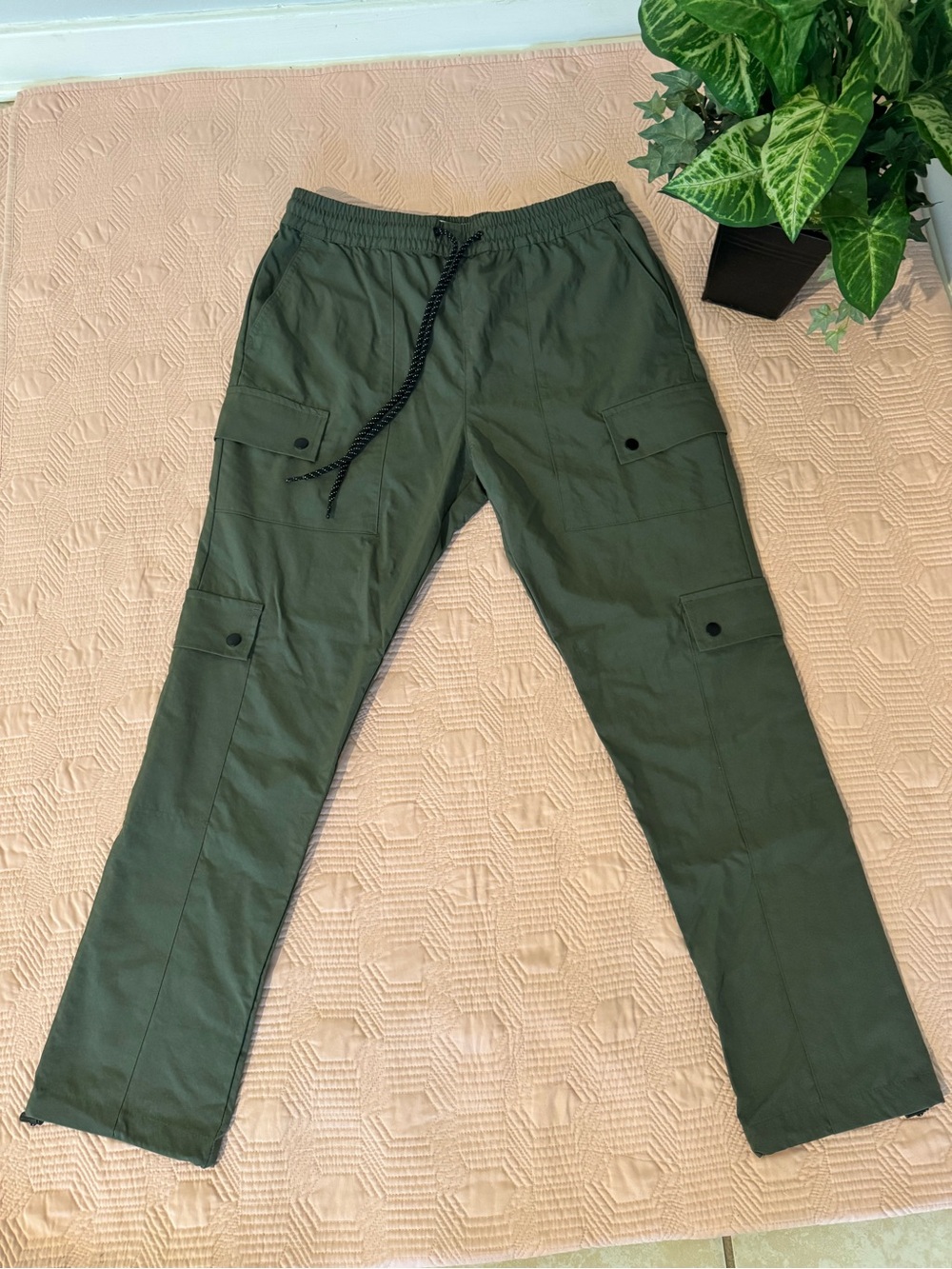 PacSun Men's Olive Cargo Joggers with Drawstring